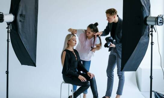 Jakie są zalety sesji zdjęciowych w profesjonalnym fotograficznym studio?