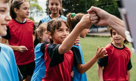 Rola turniejów i sparingów w budowaniu umiejętności współpracy dla dzieci