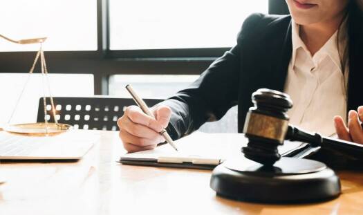 Wybór idealnego biura dla prawnika: kluczowe czynniki do rozważenia.