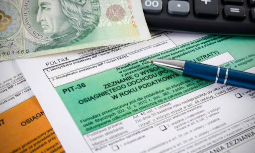 Jakie są obowiązki komornika związane z doręczeniami komorniczymi?