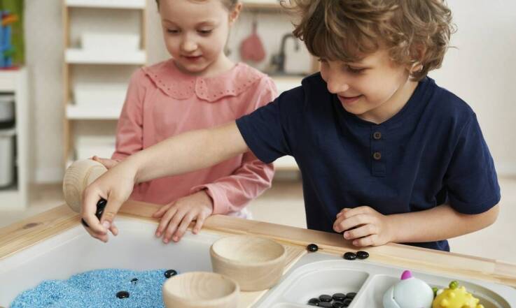 Znaczenie sensorycznych zajęć dla wszechstronnego rozwoju maluchów