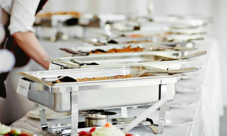 Jak catering w Stalowej Woli wspiera organizację biznesowych wydarzeń?