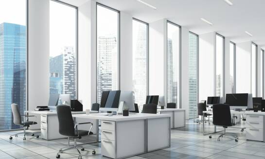 Jakie korzyści przynosi wynajem gotowego do pracy biura?