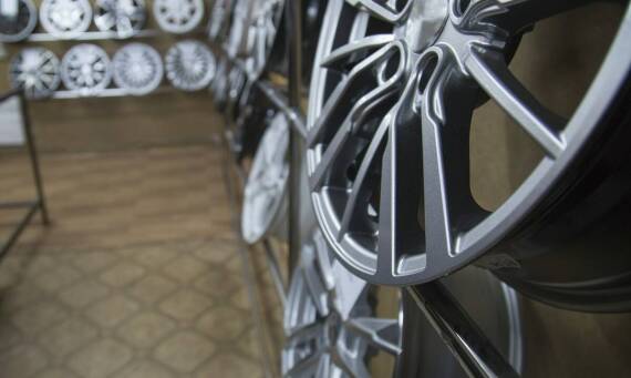 Wybór odpowiednich felg – co warto wiedzieć przed zakupem?