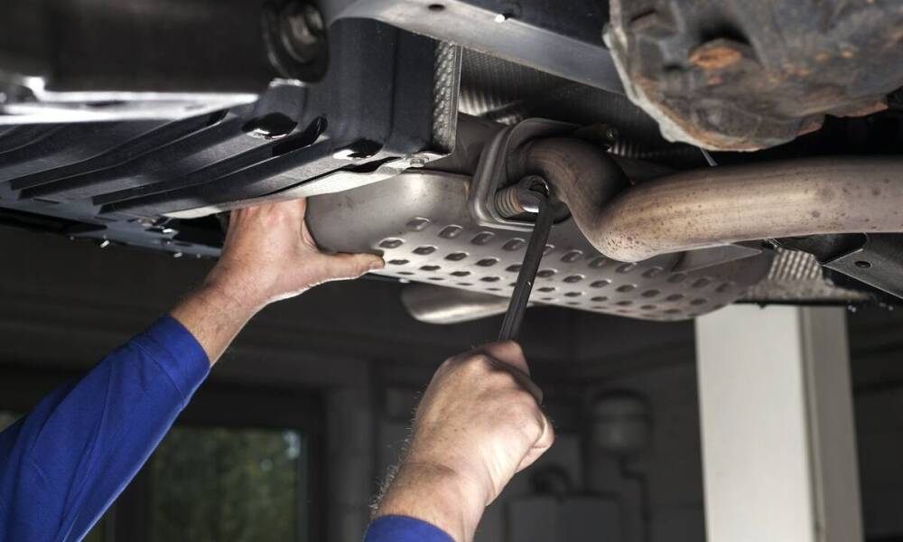 Jakie są zalety korzystania z profesjonalnych usług w zakresie wydechowego układu?