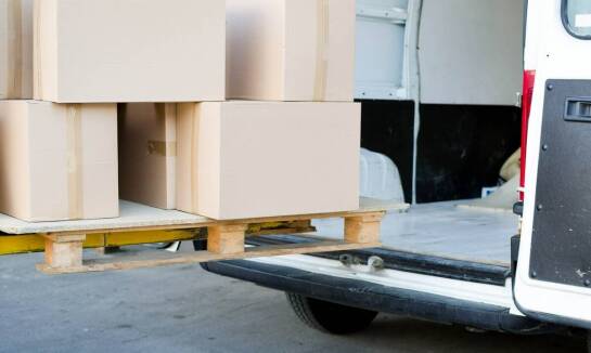 Kluczowe cechy jednorazowych palet w transporcie krótkodystansowym