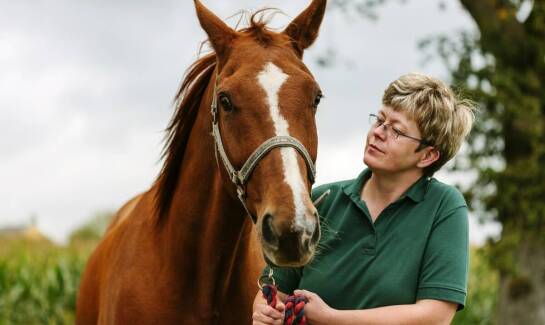 Jak często i w jaki sposób prać czapraki?