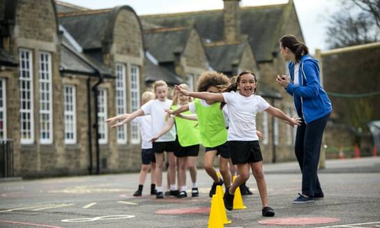 Edukacyjne aspekty kolonii w Szczecinie – nauka poprzez zabawę