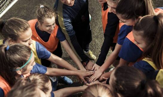 Jakie są możliwości rozwoju sportowego dla uczniów szkół średnich w Katowicach?