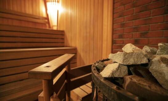Sauna i basen jako sposób na relaks po pełnym wrażeń dniu