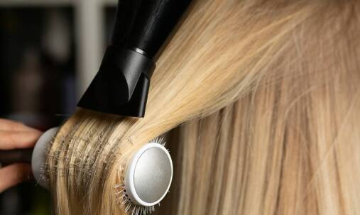 Jakie szczotki do włosów nowoczesne są polecane przez specjalistów?