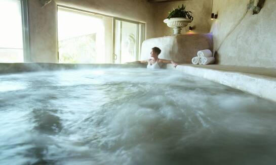 Odkryj tajniki relaksu w spa w Lądku Zdroju: co oferuje strefa wellness?