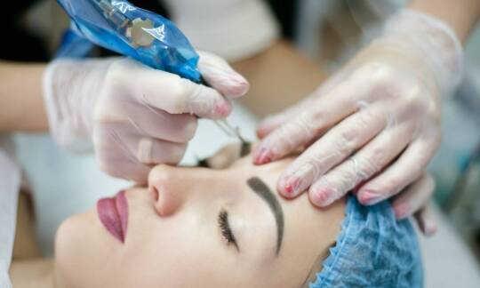 Z czego składa się szkolenie dla początkujących z microbladingu?