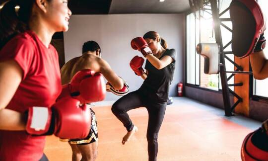 Jak boks wpływa na rozwój fizycznej kondycji?