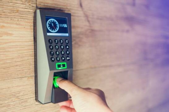 Zalety inteligentnego systemu kontroli dostępu w nowoczesnym domu