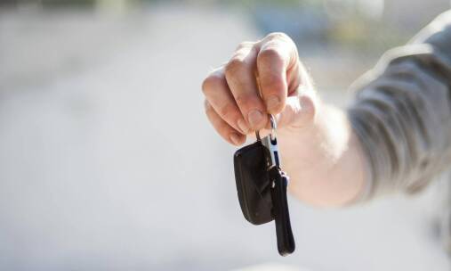 Wynajem samochodów ciężarowych – jakie są dostępne opcje i co wybrać?