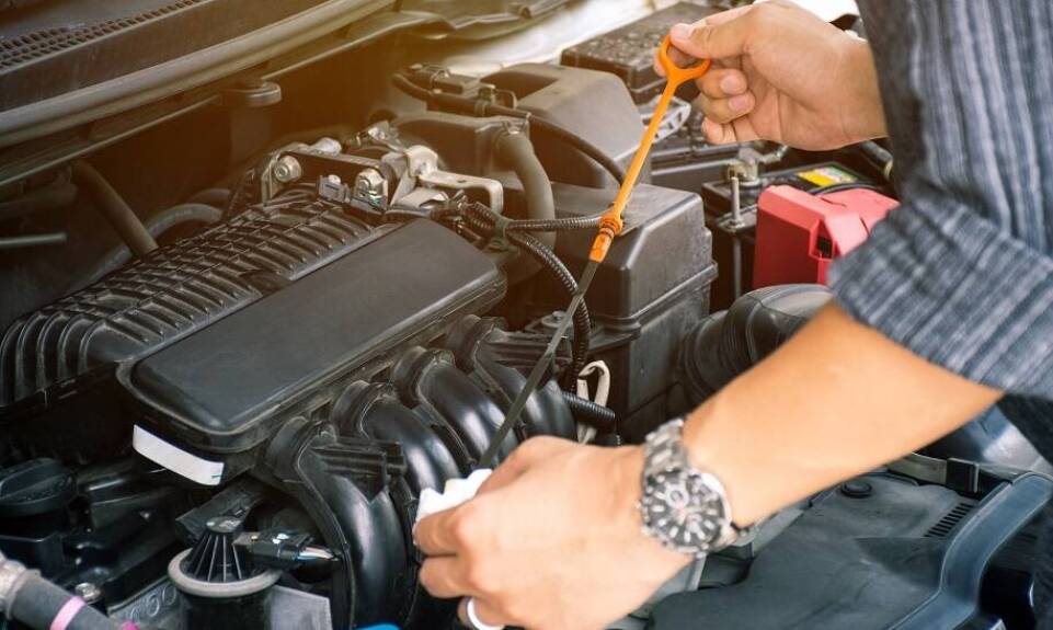 Co warto sprawdzić w aucie przed długą trasą?