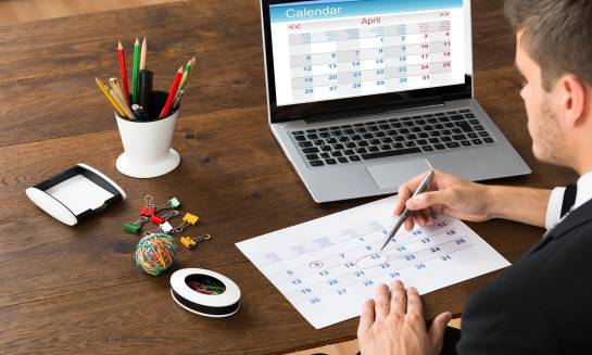 Kalendarz firmowy jako ciekawy upominek dla pracowników