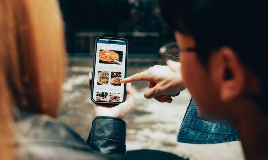 Jak zamawiać pizzę przez internet w Łodzi, gdy wybór ma zadowolić kilka osób