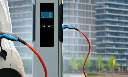 230V, 400V i podróż — jak zmienia się użyteczność ładowarki mobilnej