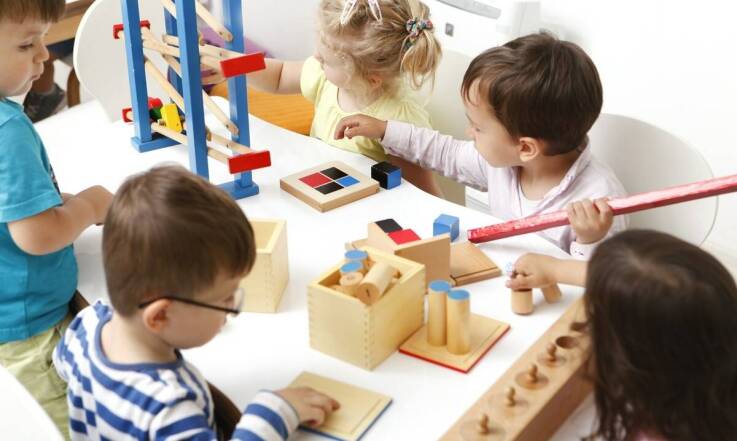 Jak wygląda adaptacja 2–6-latka w katowickim przedszkolu Montessori z pełną immersją angielską