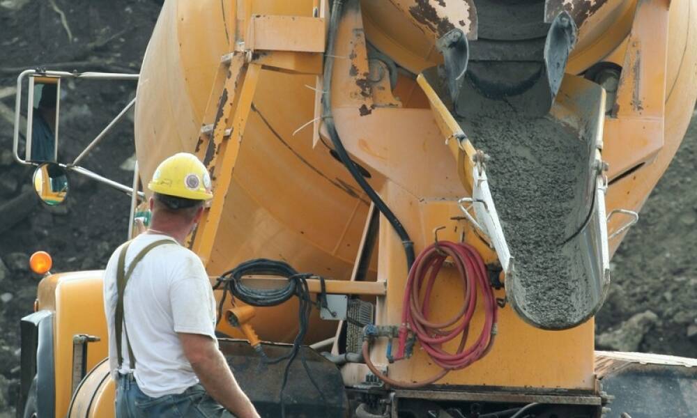 Kiedy lokalna wytwórnia betonu najbardziej pomaga utrzymać tempo budowy w Ząbkach i okolicy