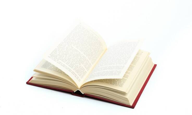 Okładka książki jako część składu publikacji — co musi pasować do wnętrza