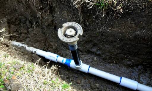 Od czego naprawdę zależą czas i koszt wykopów pod przyłącza wodno-kanalizacyjne na Podlasiu