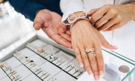 Jak ocenić diamentową bransoletkę pod kątem jakości kamieni, wygody i codziennego noszenia