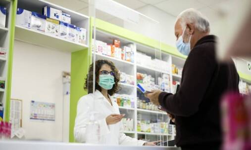 Jak przebiega realizacja e-recepty w lokalnej aptece i skąd biorą się opóźnienia