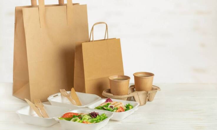 Jak restauracja dobiera opakowania po zmianie zasad dla jednorazówek i dań na wynos