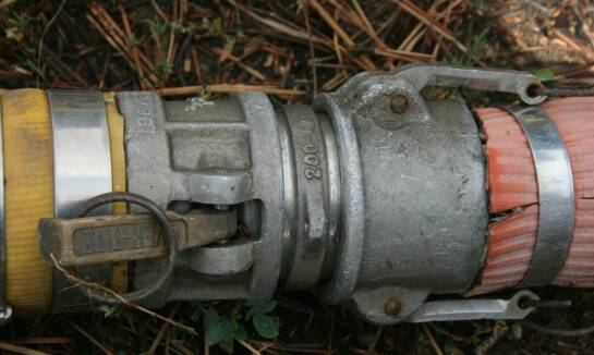 Kiedy odcięcie odcinka instalacji wymaga rozwiązania hydraulicznego, a kiedy innego uszczelnienia