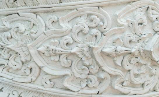 Sztukaterię kleić jak fachowiec - sprawdzone metody i najlepsze kleje