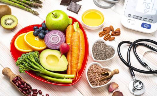 Co należy do zdrowej żywności - od bio po superfood