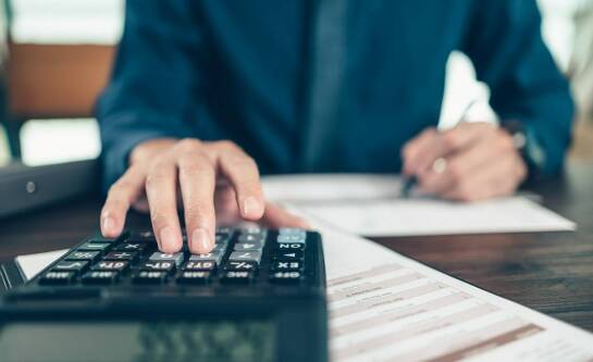 Kiedy należy zapłacić podatek od sprzedaży akcji?