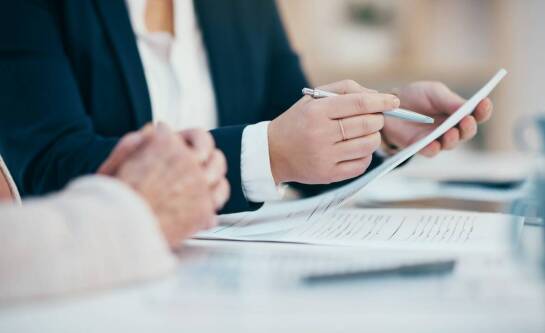 Jak skutecznie ocenić pracownika w zespole?