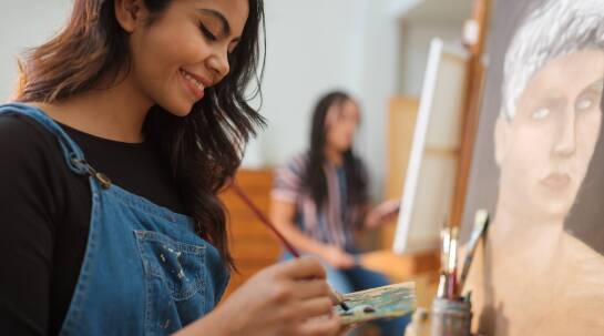 Gdzie kupić prace studentów ASP? Najlepsze miejsca online i offline.