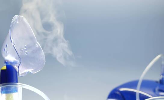 Z czego zrobić inhalacje na kaszel – domowe sposoby na suchy i mokry kaszel?