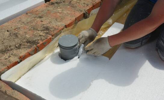 Czy styropian izolacyjny nadaje się do ocieplenia dachu płaskiego?