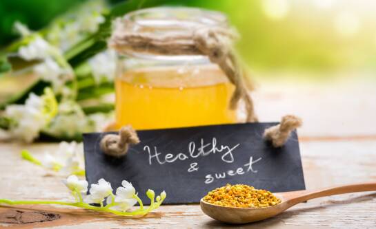 Jaki miód na jelita wybrać, aby pomóc na chore jelita bez podrażnień?