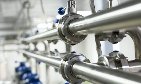 Jak zasuwy nożowe wpływają na wydajność systemów transportu cieczy?