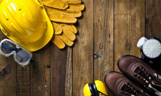 Różnorodność odzieży BHP: Jakie modele warto rozważyć?