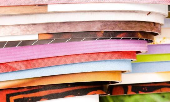 Książeczki z obrazkami jako doskonały prezent na roczek dla chłopca – dlaczego warto?