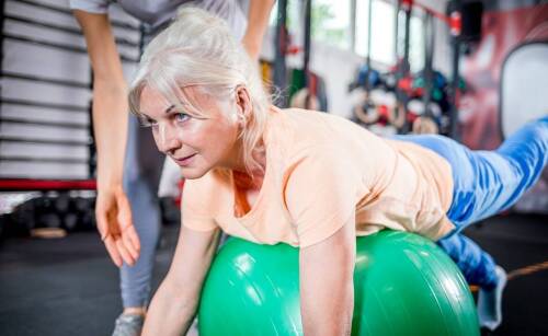 Znaczenie sali do ćwiczeń w procesie rehabilitacji seniorów