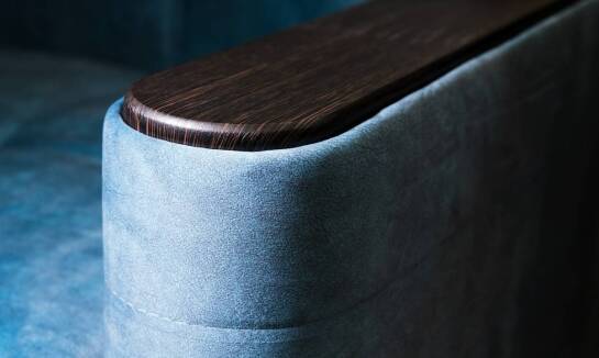 Jak wzory polarowej tkaniny wpływają na wystrój wnętrz?