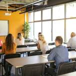 Jak szkolenia BHP pomagają spełniać wymogi systemów GHP i GMP?