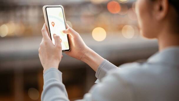 Jak śledzić kogoś przez GPS