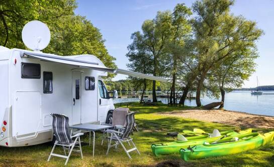 Wynajem przyczepy w Piasecznie – zasady korzystania z dodatkowego wyposażenia