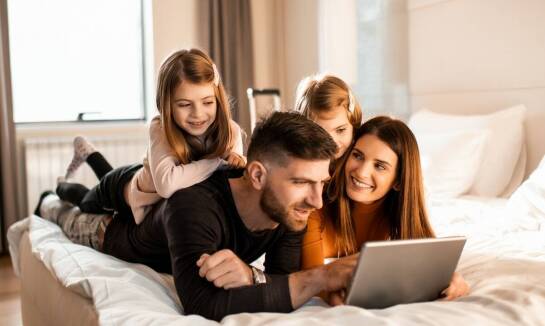 Jakie udogodnienia oferują apartamenty dostosowane do potrzeb dla rodzin?