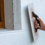 Tynkowanie jako kluczowa usługa w remontach domów i mieszkań.